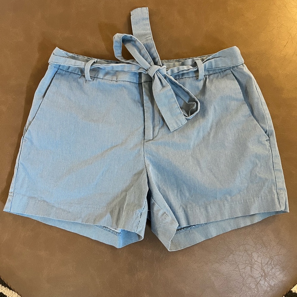 Banana republic tie waist shorts